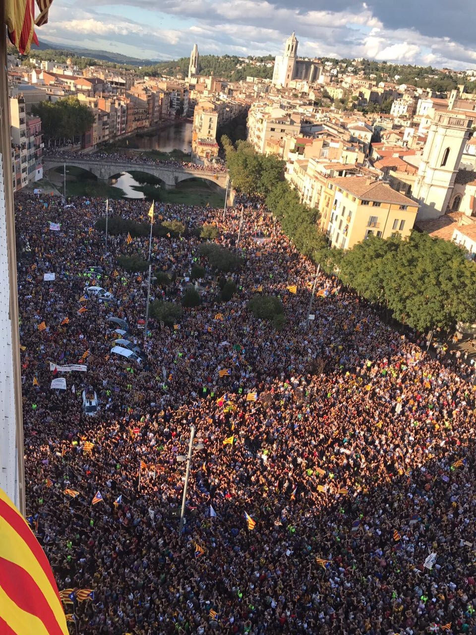 Catalunya párase contra a represión